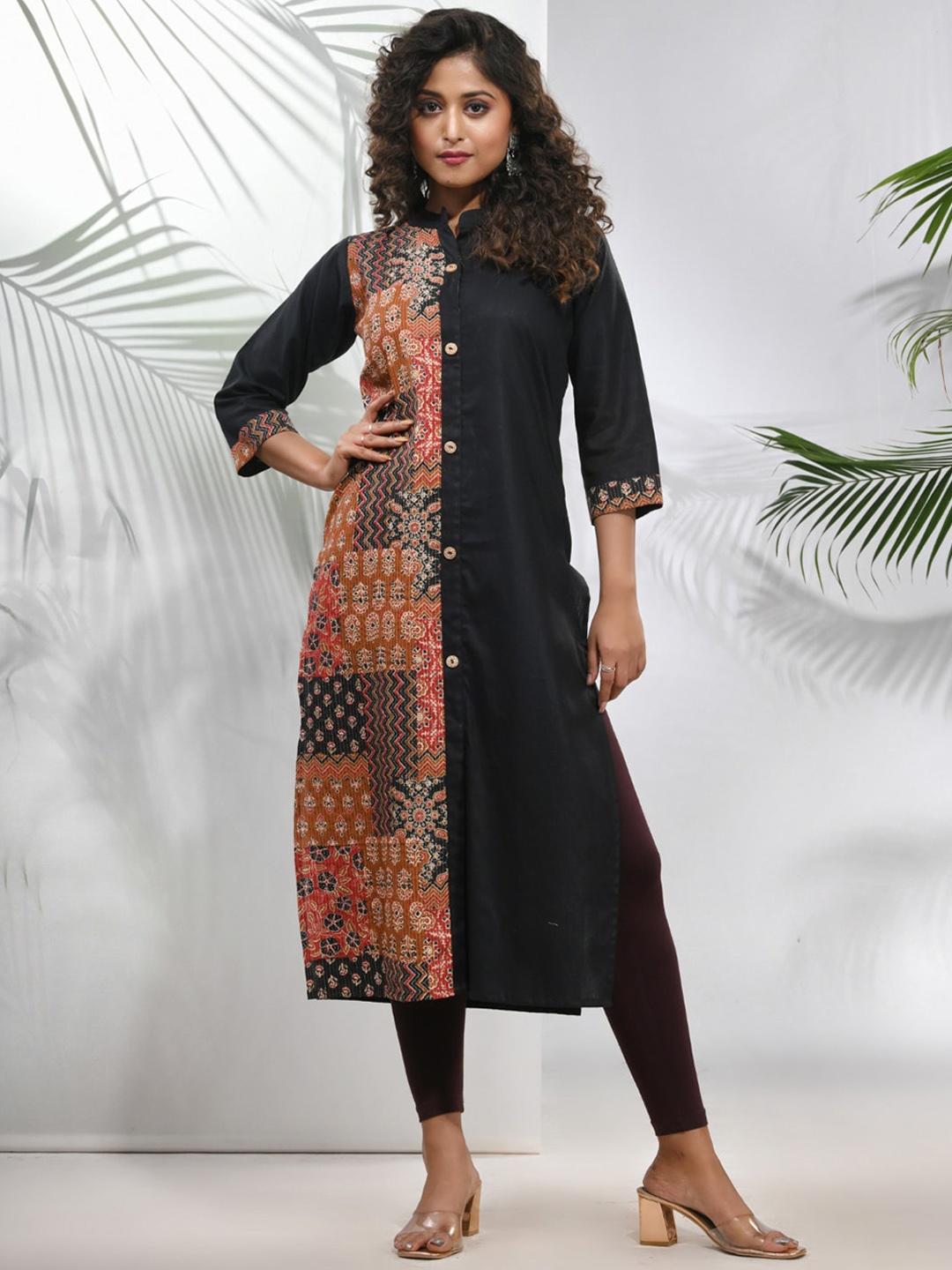 

Charukriti Mandarin Collar Ajrak Printed Cotton Straight Kurta, Black