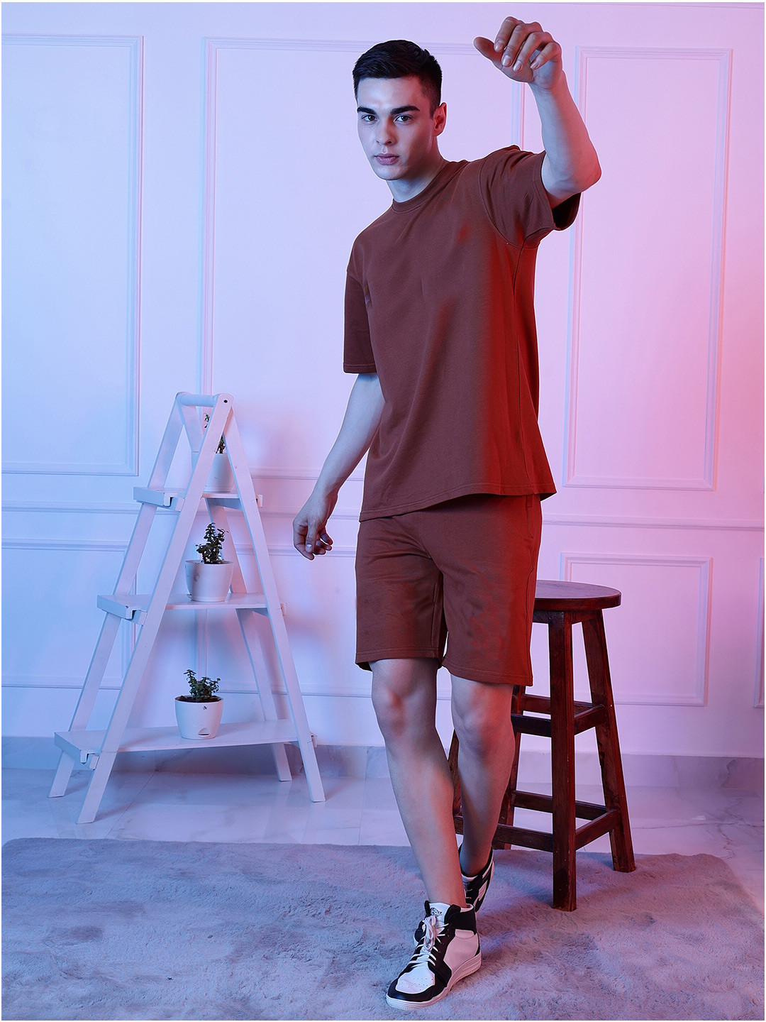 

PockMAN Round Neck T-Shirt & Shorts, Brown