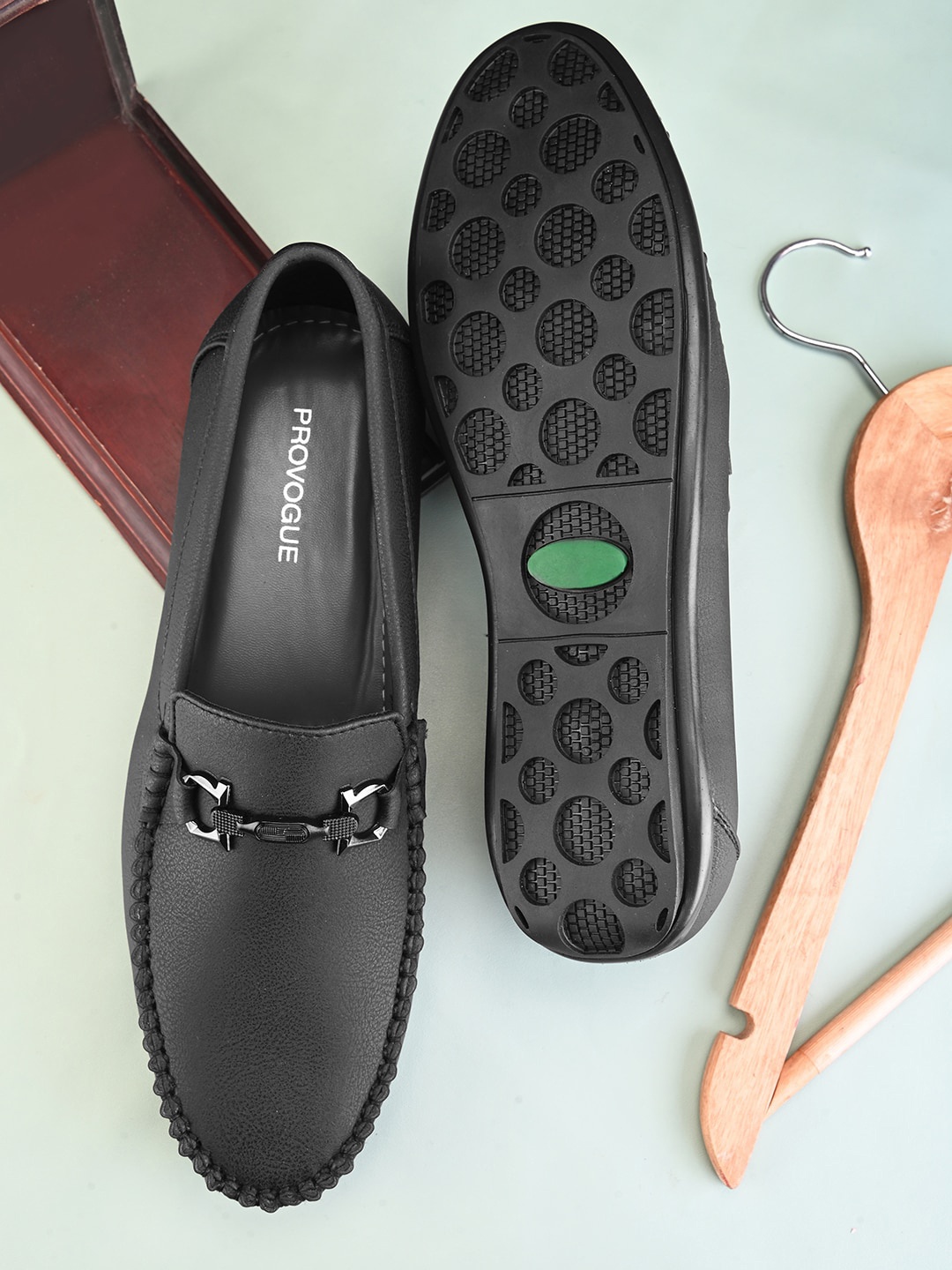 

Provogue Men Round Toe Horsebit Loafers, Black