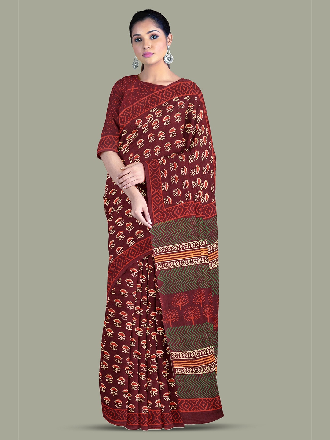 

Weaves of Tradition Ethnic Motifs Printed Pure Cotton Bagru Saree, Maroon