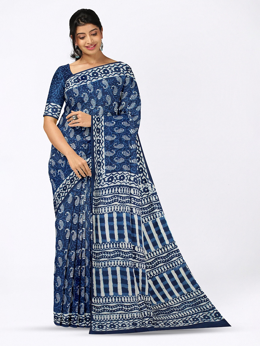 

Weaves of Tradition Dabu Pure Cotton Bagru Saree, Blue