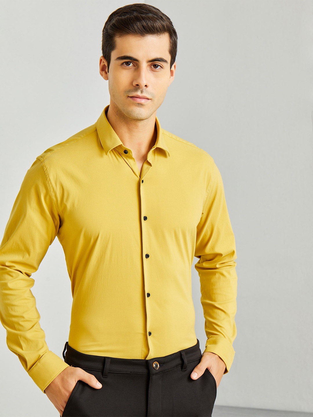

Stori Huggers Fit Spread Collar Twill Formal Shirt, Yellow