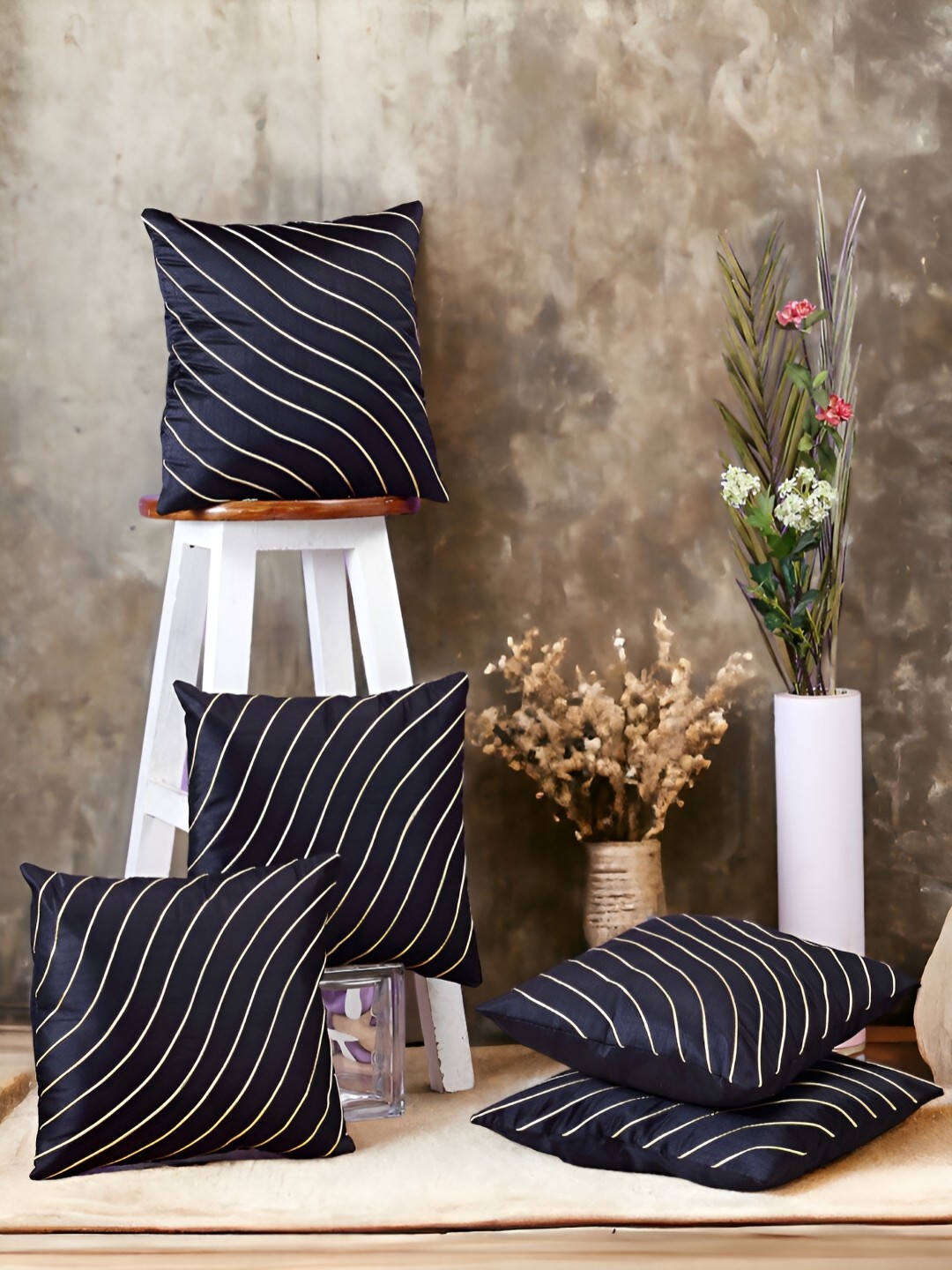 

Zikrak Exim Black 5 Pieces Self Design Square Cushion Covers