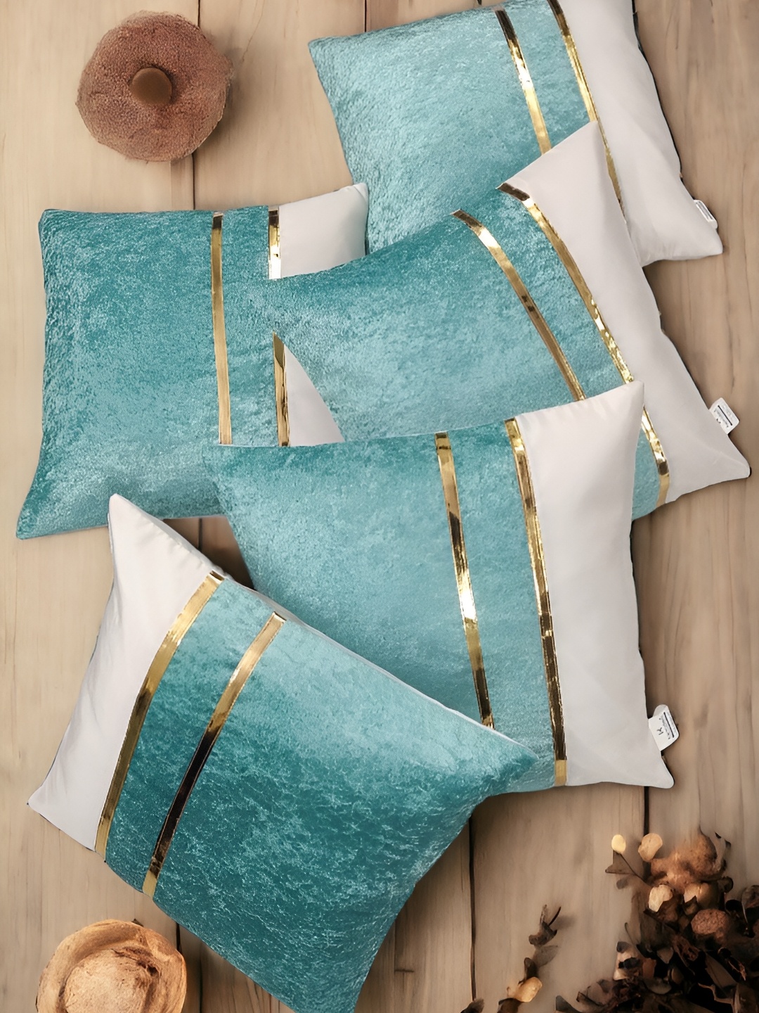 

Zikrak Exim Teal & White 5 Pieces Velvet Square Cushion Covers