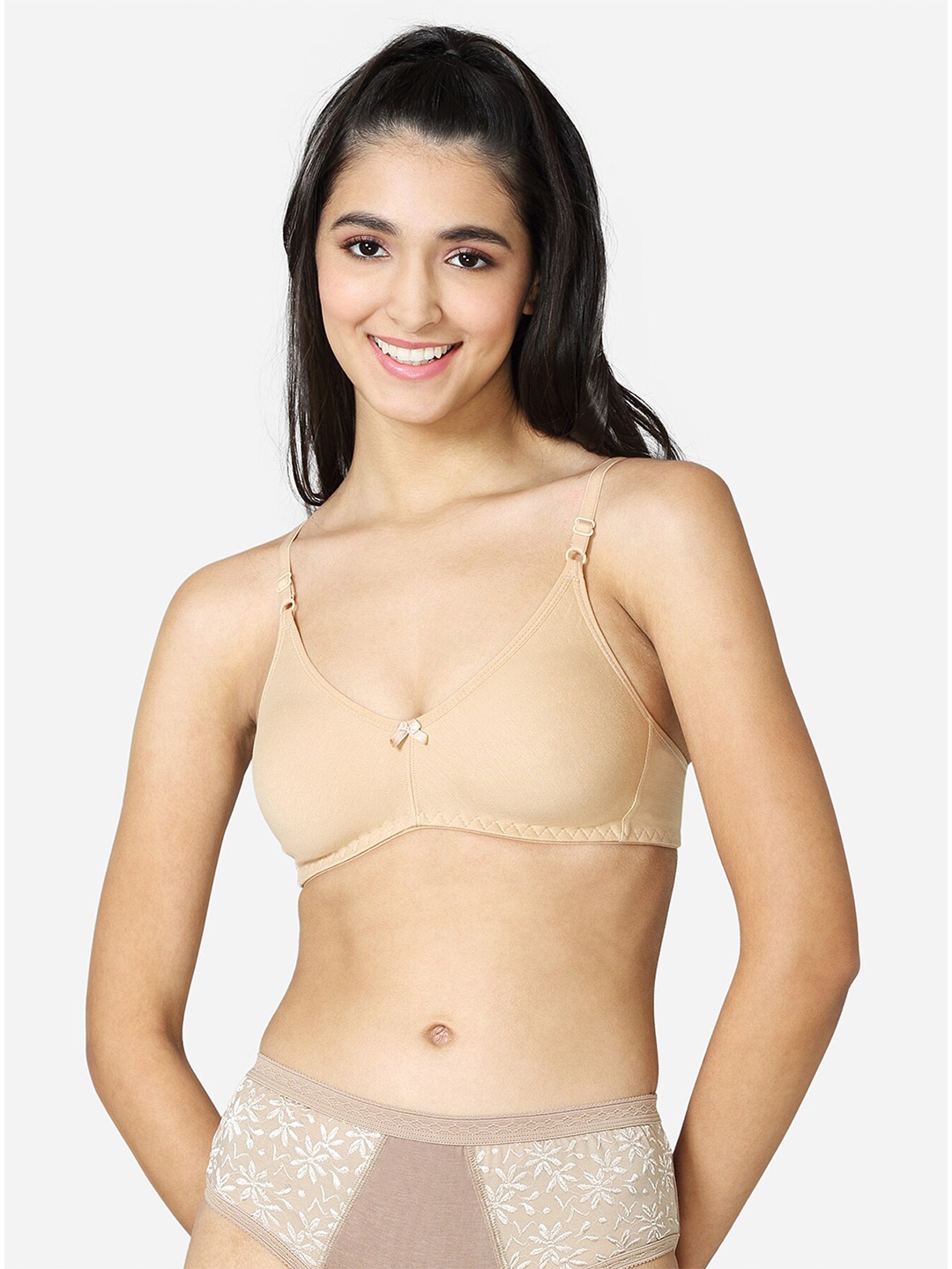 

VStar Double Layered Seamless Medium Coverage Everyday Bra With All Day Comfort, Beige