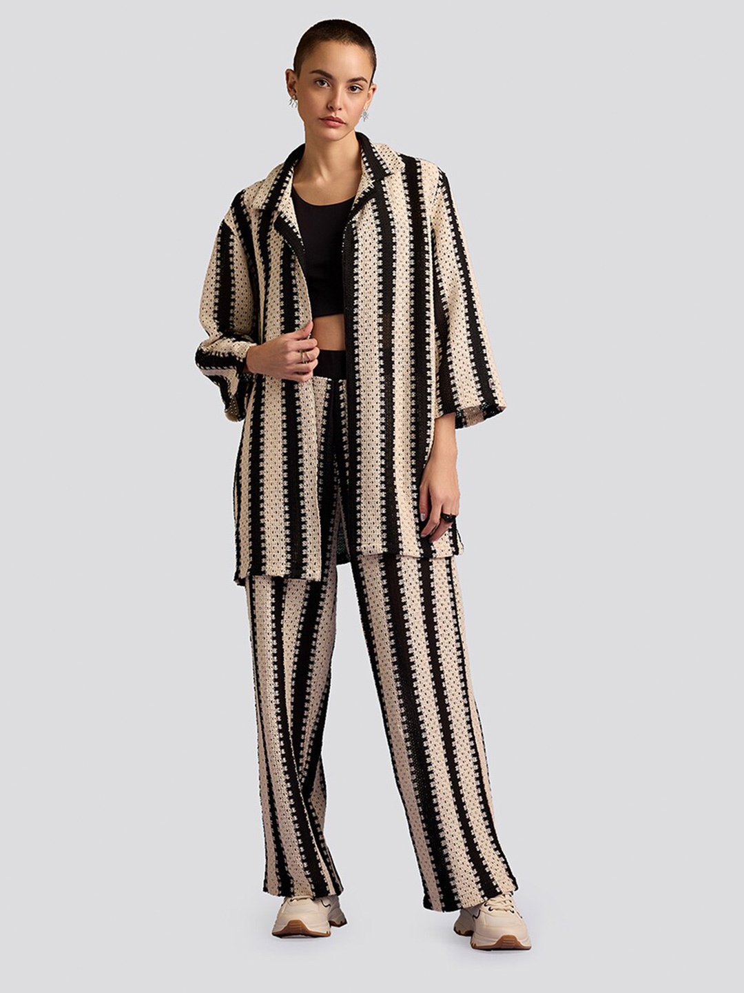 

Muvazo Striped Pure Cotton Longline Shrug, Black