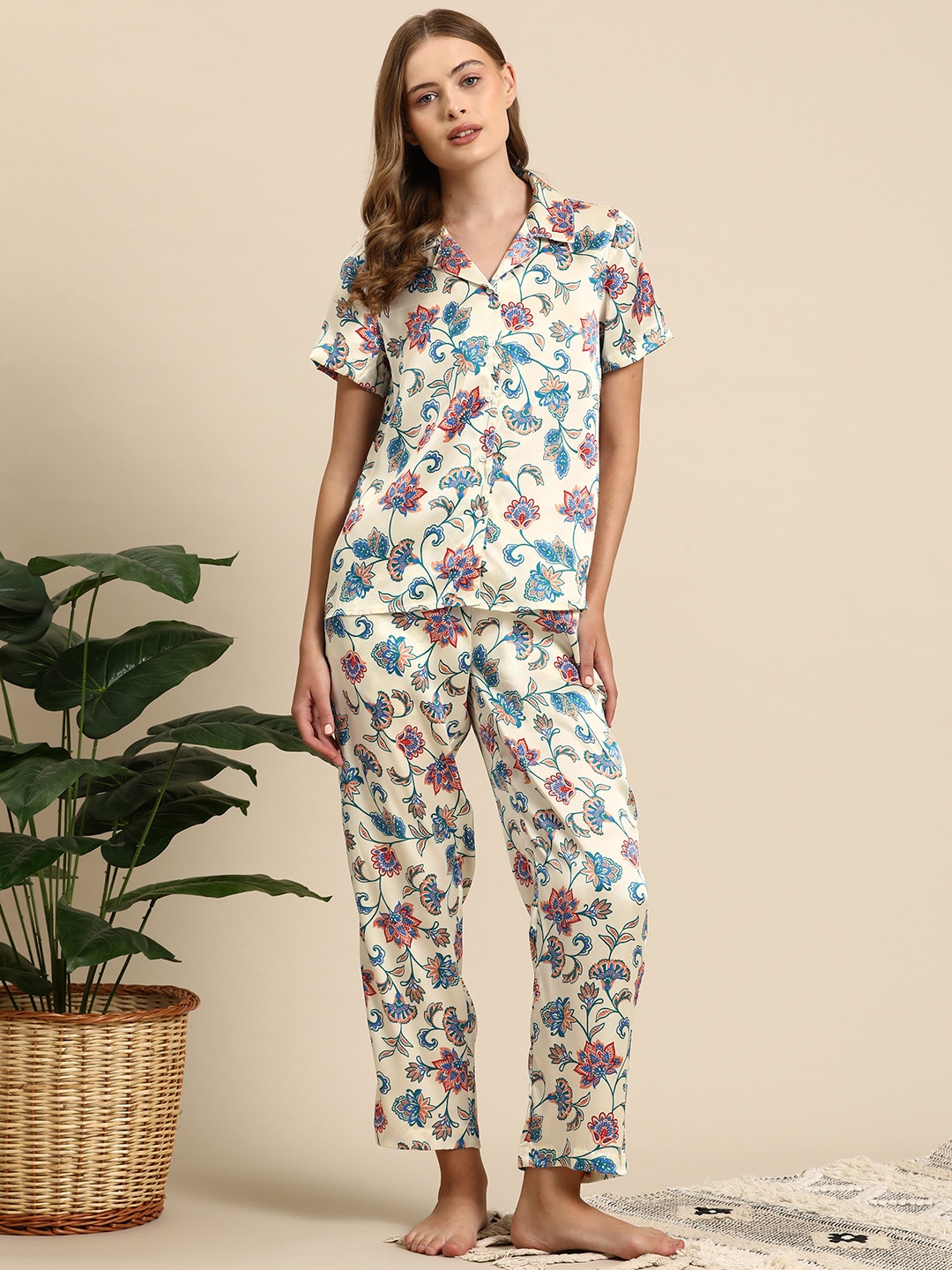 

Mast & Harbour Women Floral Printed Satin Night Suit, White