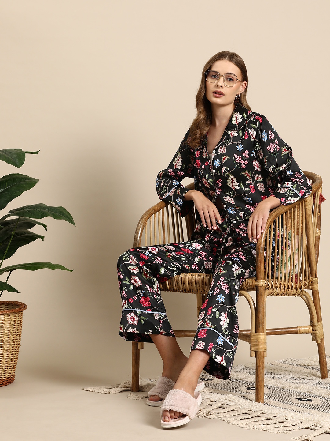 

Mast & Harbour Women Floral Printed Satin Night Suit, Black