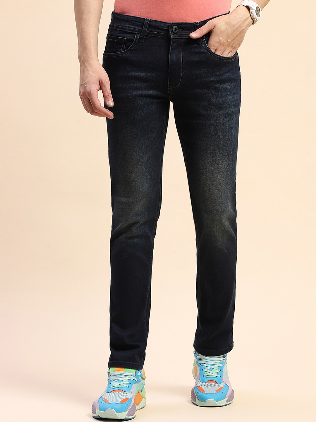 

CAMLA Men Light Fade Clean Look Stretchable Jeans, Blue