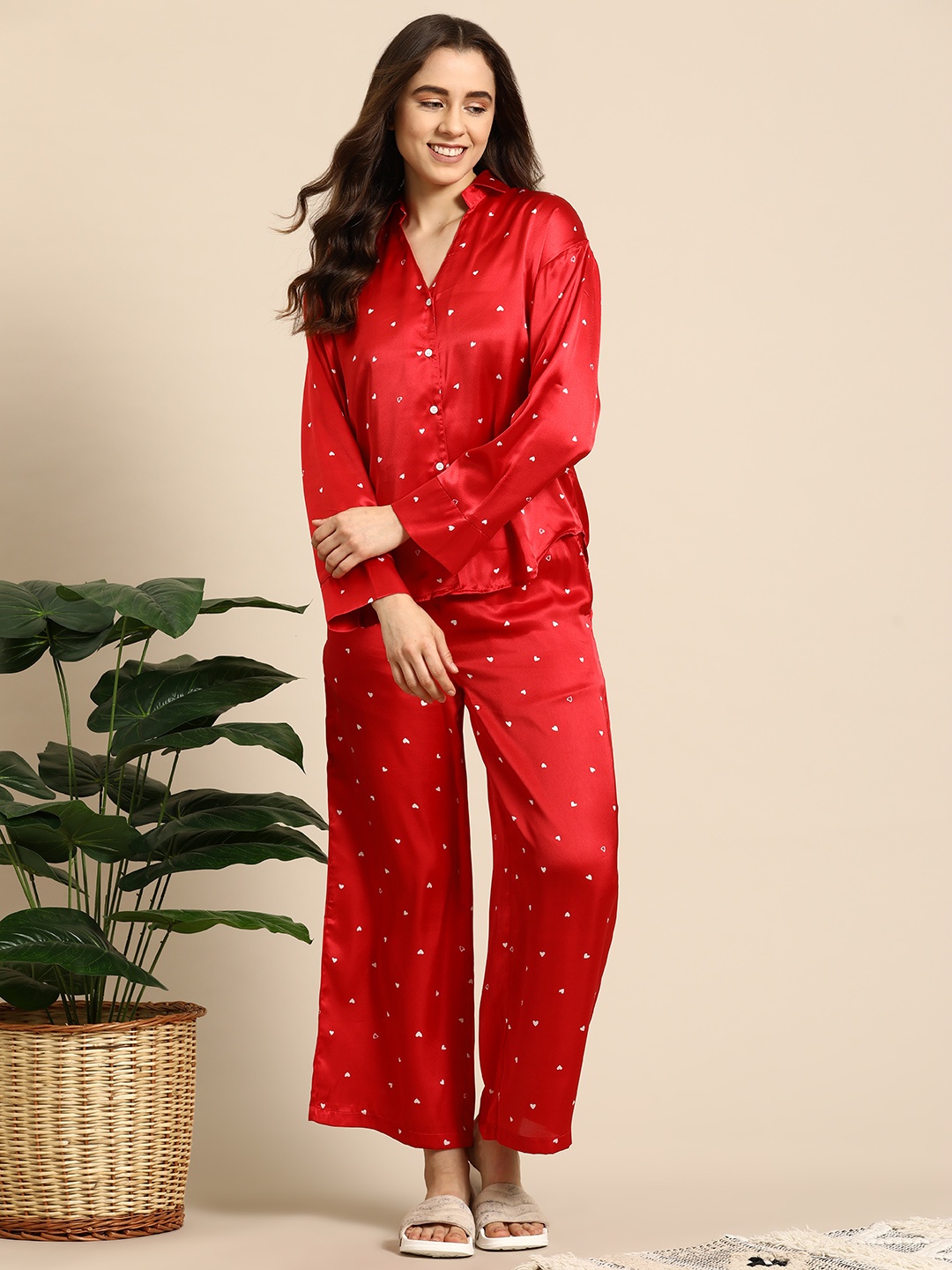 

Mast & Harbour Women Printed Night suit, Red