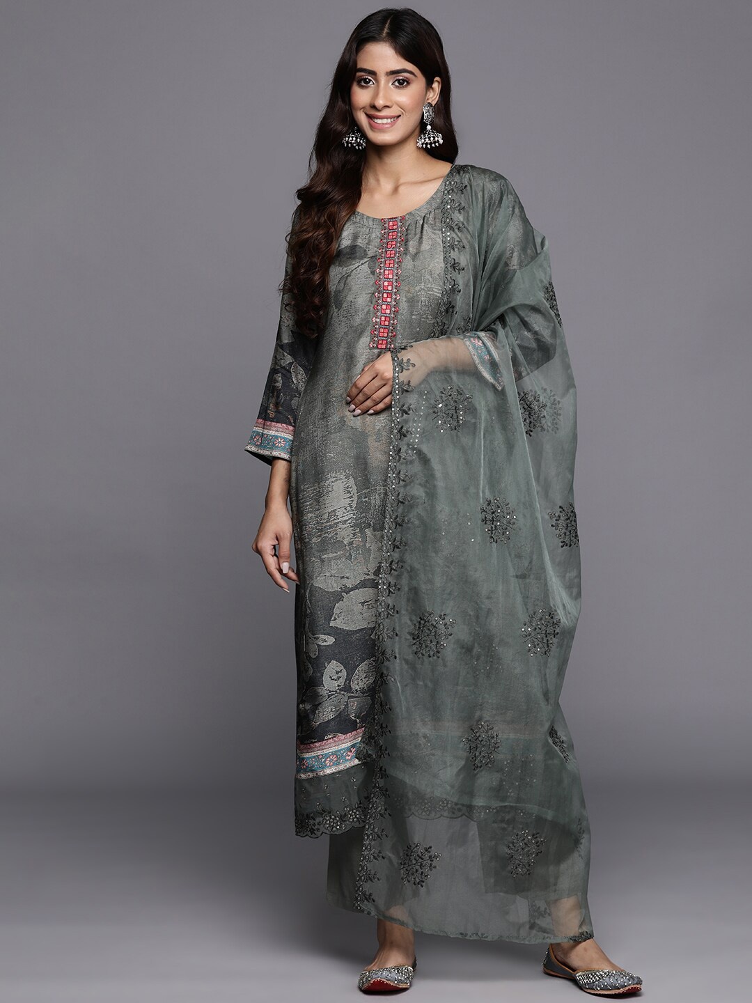 

Mitera Ethnic Motifs Printed Regular Beads and Stones Kurta with Trousers & Dupatta, Green