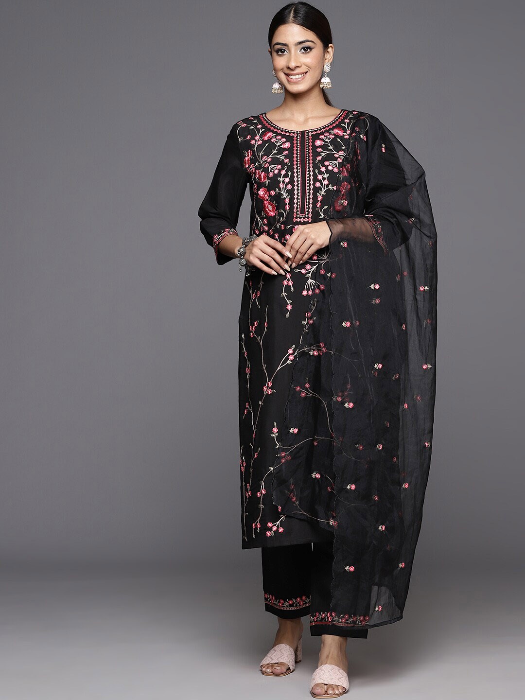 

Mitera Round Neck Floral Embroidered Regular Thread Work Kurta with Trousers & Dupatta, Black