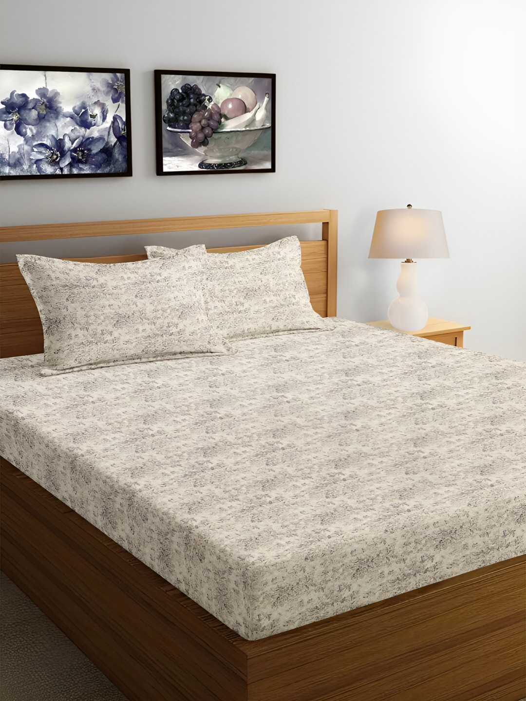 

Srijee Decors Yellow & Grey Ethnic Motifs Cotton 250 TC King Bedsheet with 2 Pillow Covers