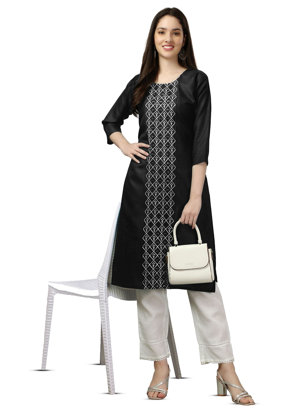 

WILNERCROWN Embroidered Round Neck Pure Cotton Straight Kurta, Black