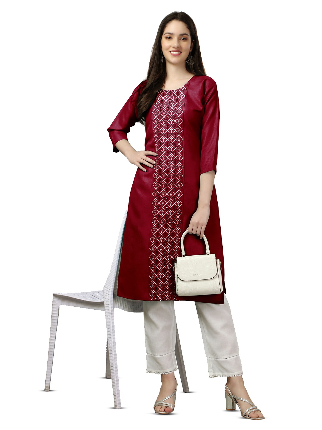 

WILNERCROWN Embroidered Round Neck Pure Cotton Straight Kurta, Maroon
