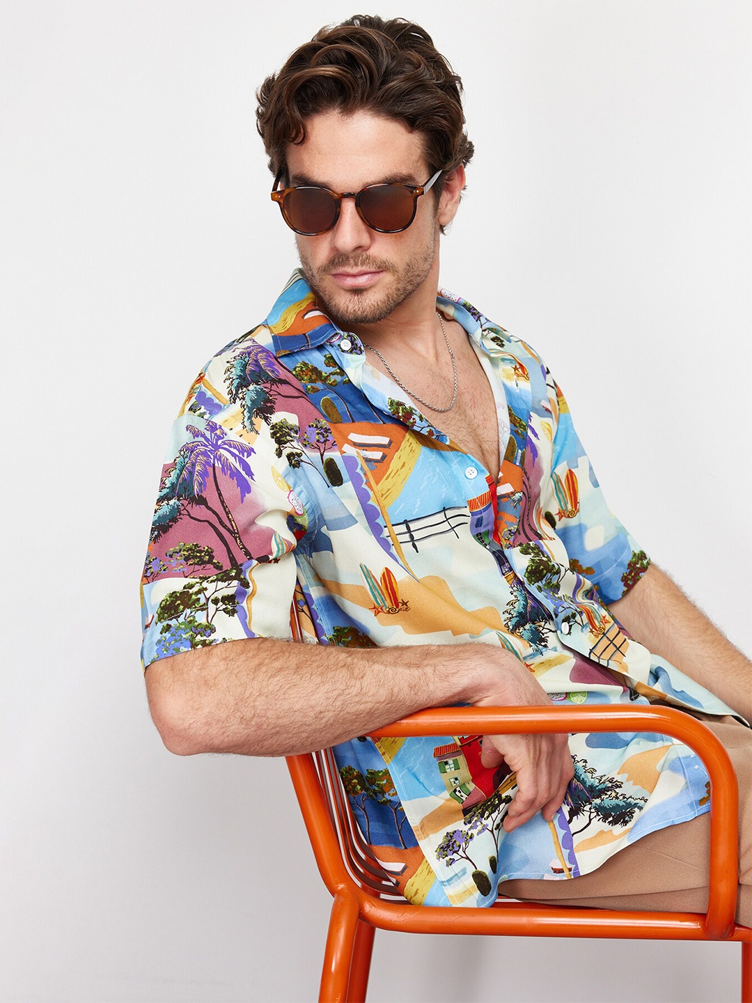 

Trendyol Unisex Floral Printed Spread Collar Casual Shirt, White