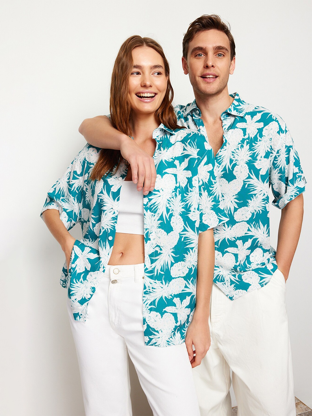 

Trendyol Unisex Floral Printed Spread Collar Casual Shirt, Blue