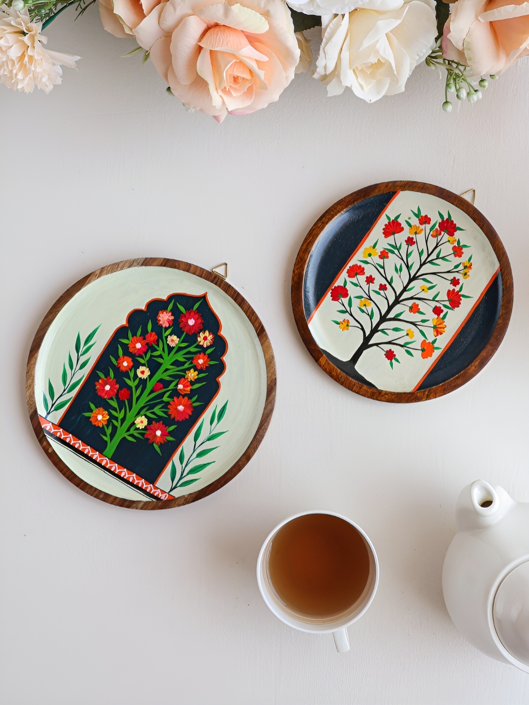 

Mirai Woods White & Green 2 Pieces Wooden Wall Plates