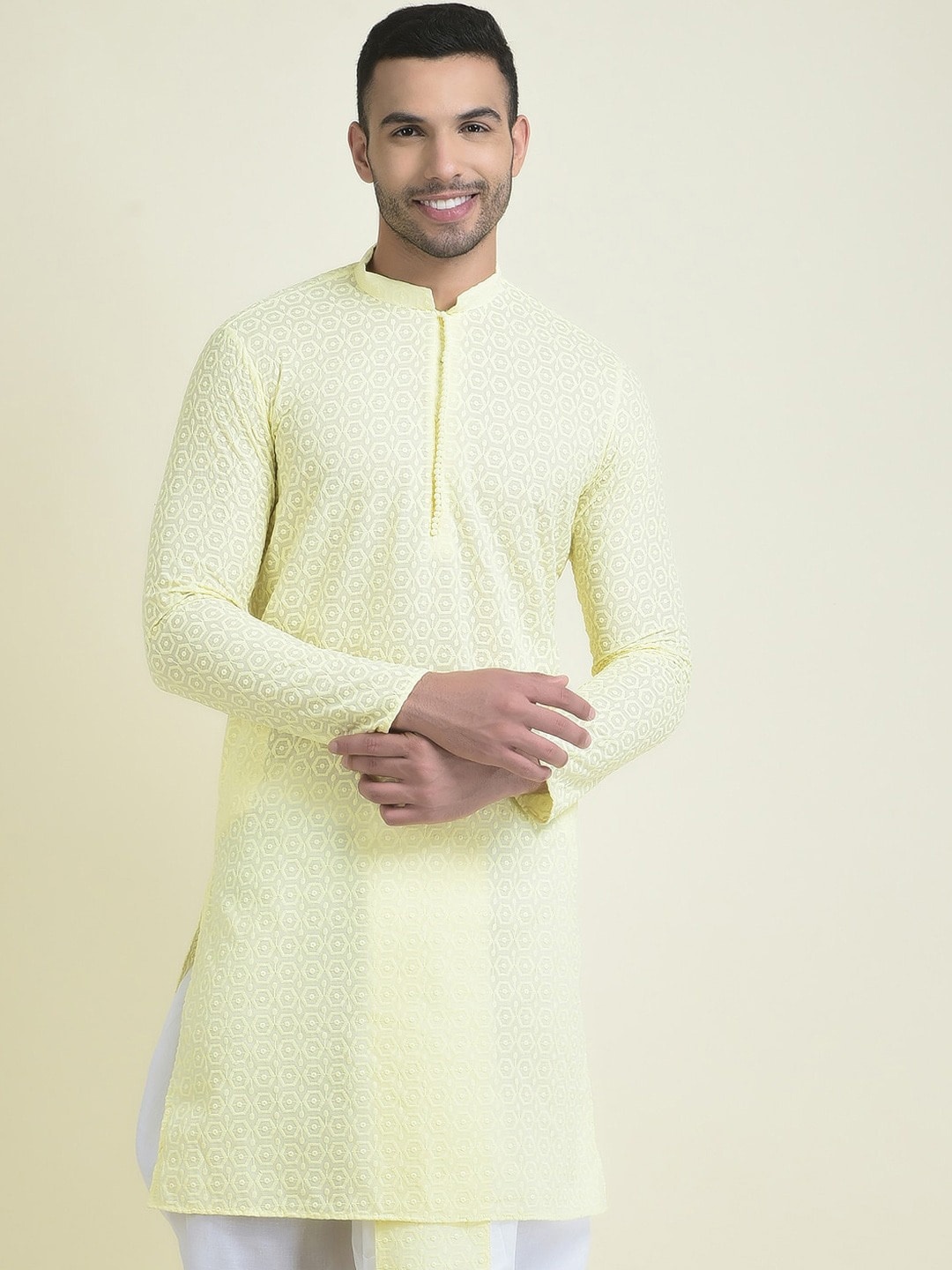 

DEYANN Ethnic Motifs Embroidered Chikankari Detailed Pure Cotton Straight Kurta, Yellow