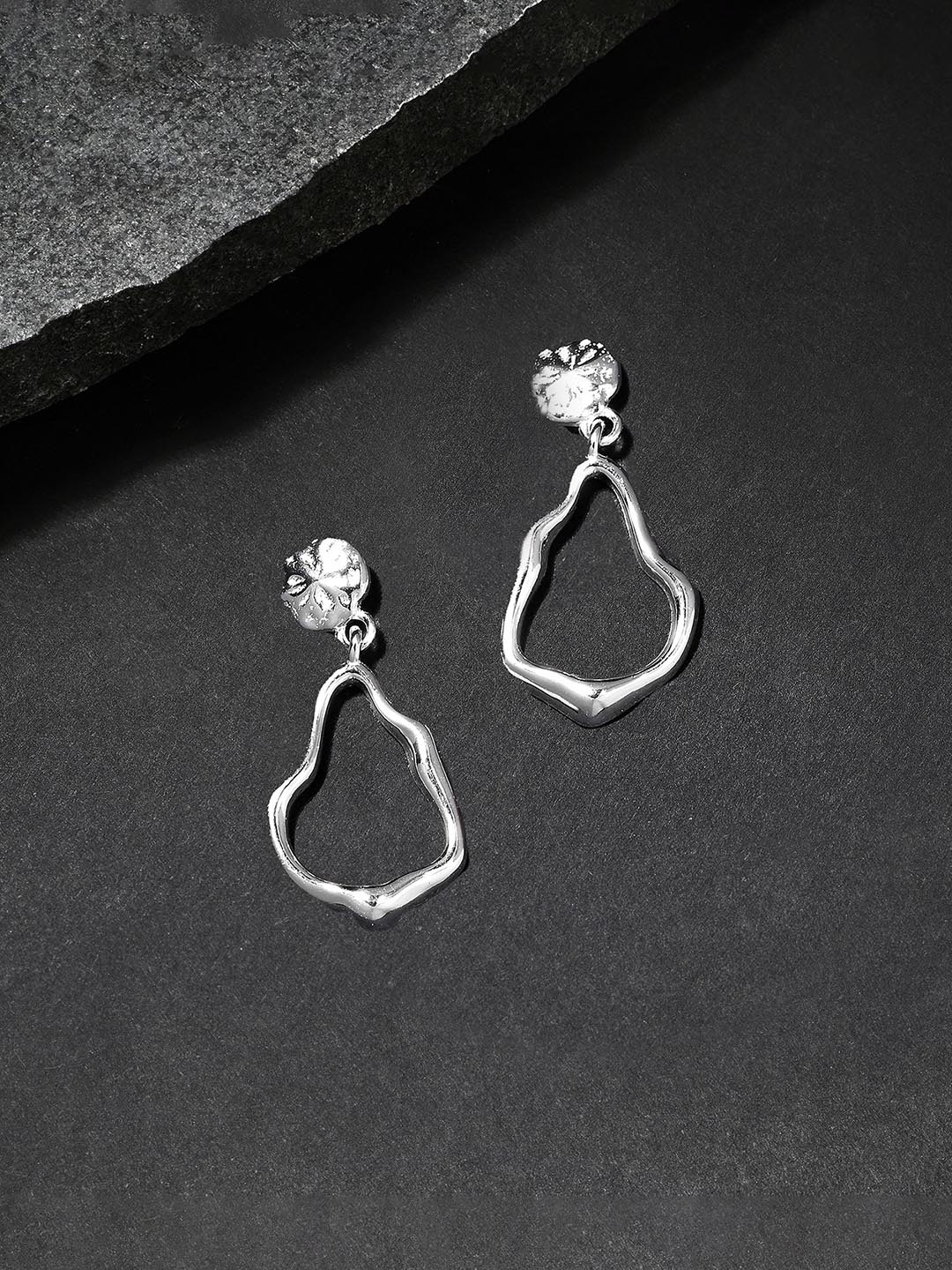 

Accessorize London Women 925 Sterling Silver Hallmark Molten Drop Earrings