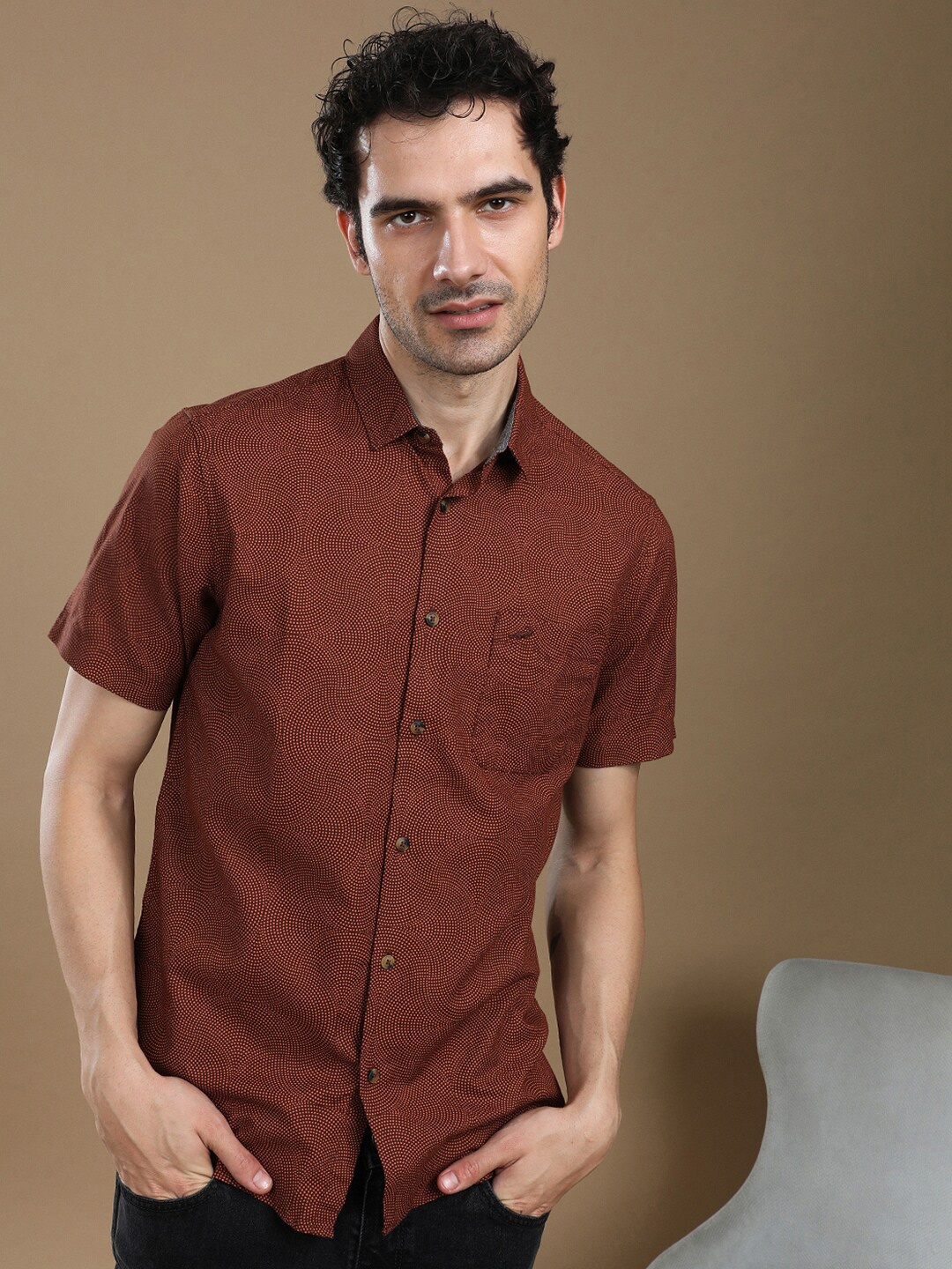 

Crocodile Comfort Spread Collar Cotton Shirt, Brown