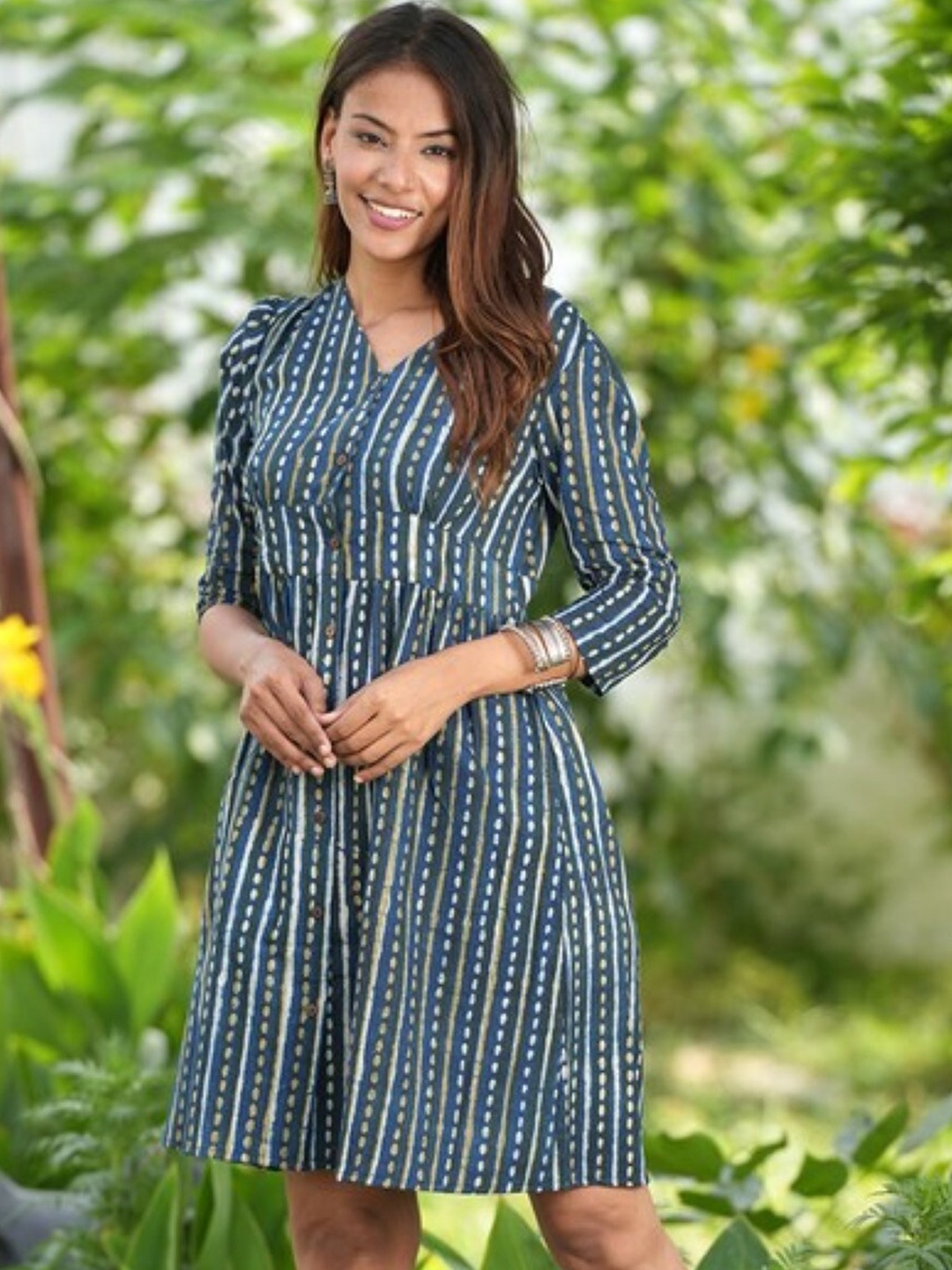 

SootiSyahi Geometric Print V-Neck Puff Sleeves Cotton A-Line Dress, Blue
