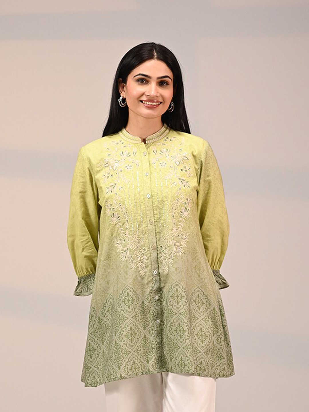 

Lakshita Classic Tailored Fit Opaque Printed Casual Shirt, Green