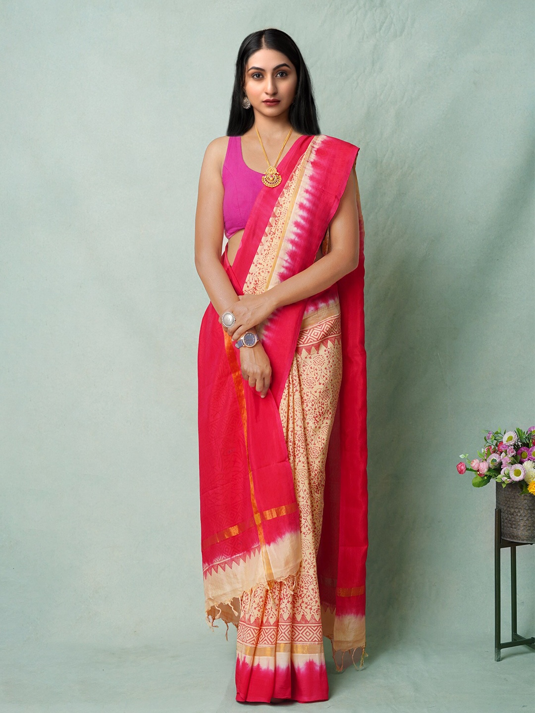 

Unnati Silks Ethnic Motifs Zari Silk Mangalagiri Saree, Cream