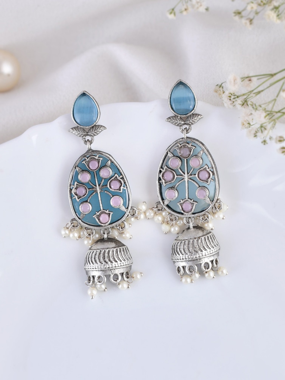 

DASTOOR Contemporary Jhumkas Earrings, Silver