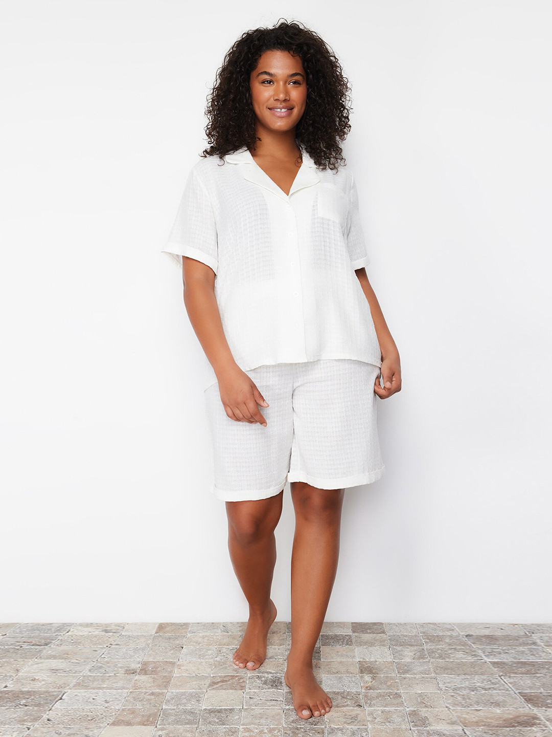 

Trendyol Checked Pure Cotton Night suit, White