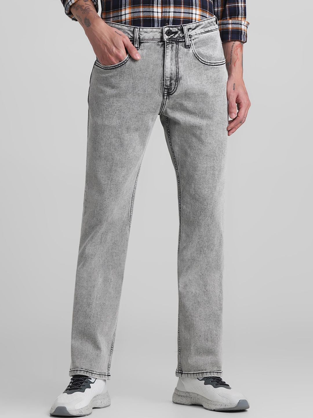 

Jack & Jones Men Bootcut High Rise Heavy Fade Stretchable Jeans, Grey