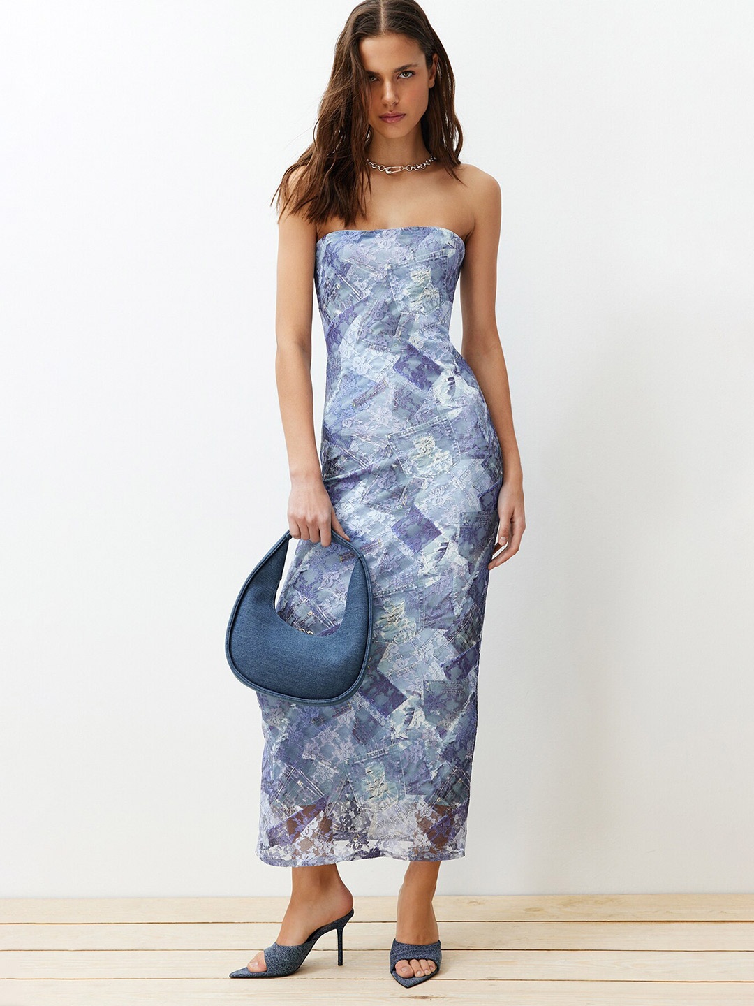 

Trendyol Floral Print Off-Shoulder Maxi Dress, Na