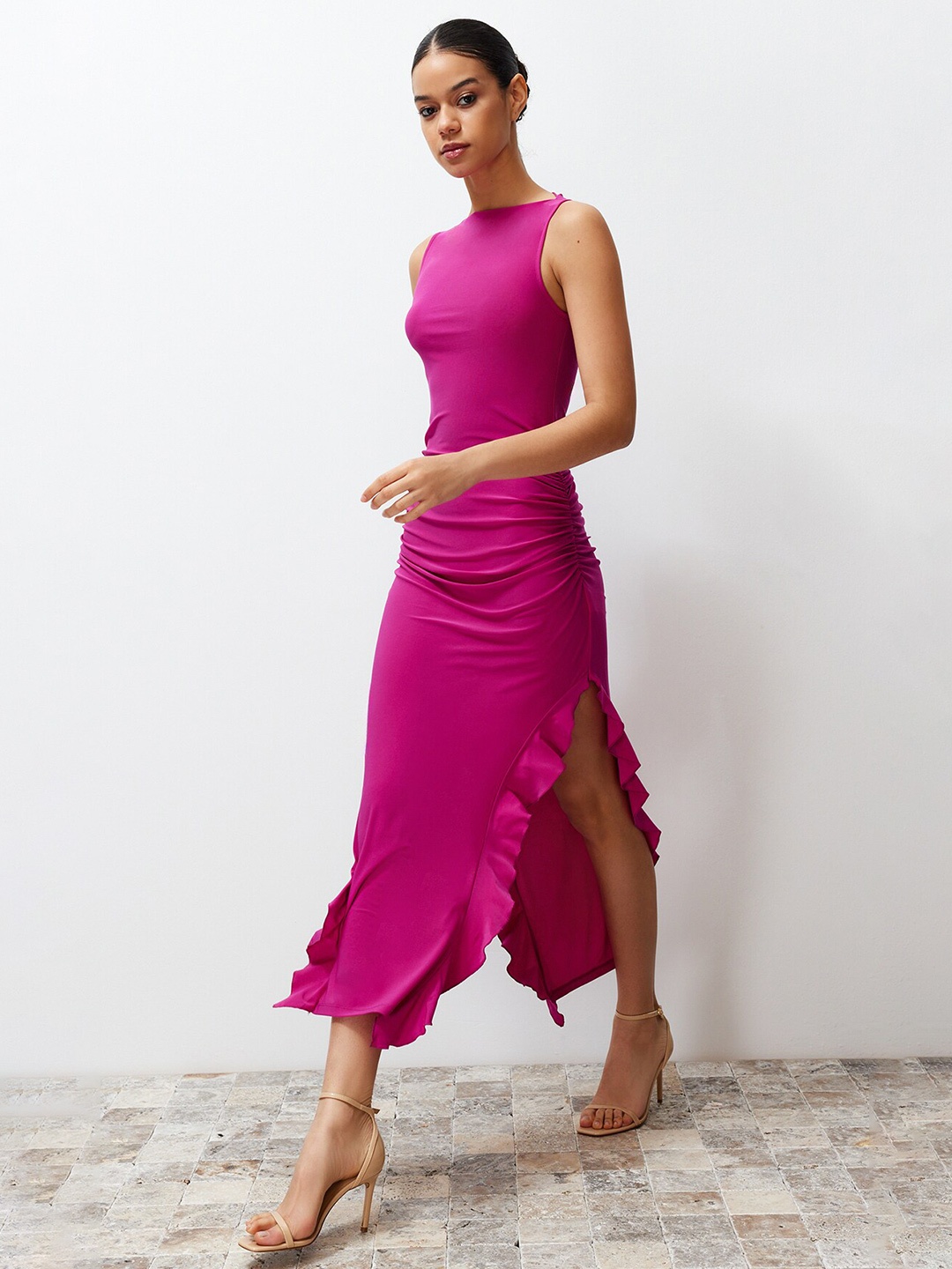 

Trendyol Round Neck Bodycon Midi Dress, Pink