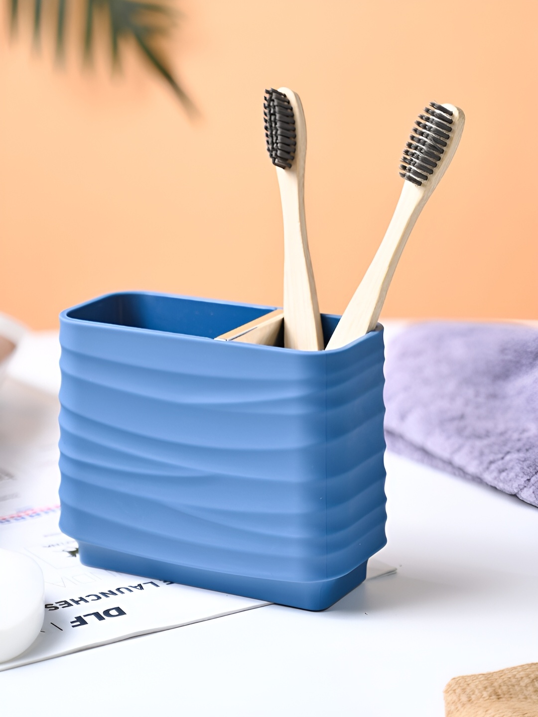 

MARKET99 Blue Matte Tooth Brush Holder