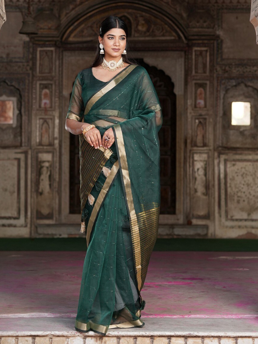 

K 5 Fashion Embellished Zari Organza Saree, Green