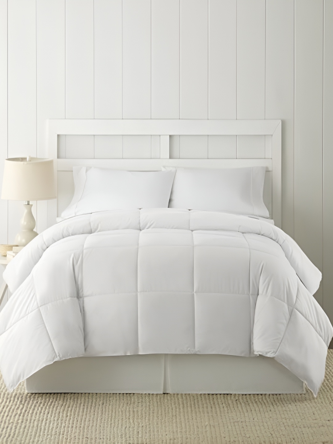 

RF RELAXFEEL White Geometric Cotton Heavy Winter 233 GSM Double Bed Comforter