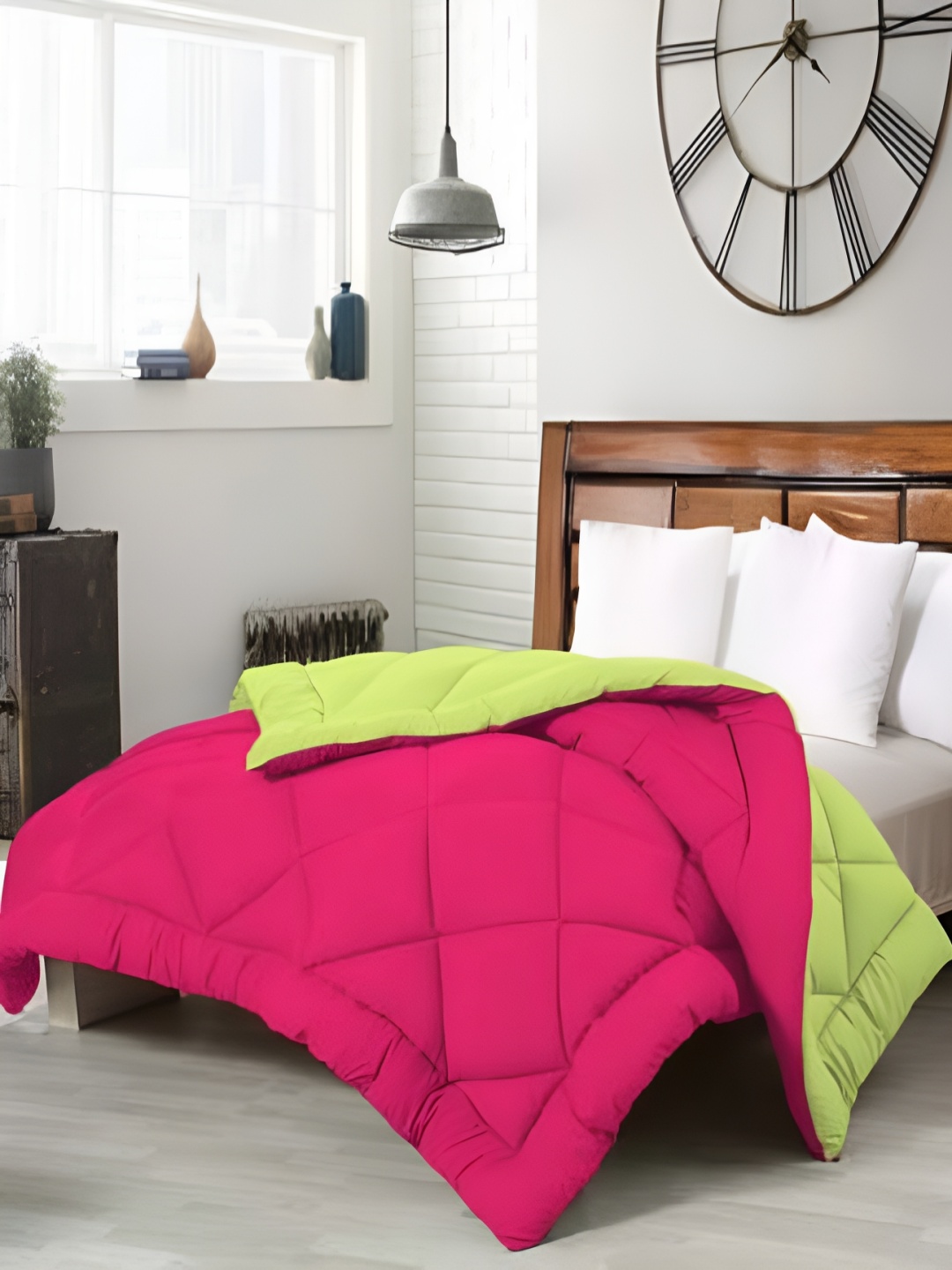 

RF RELAXFEEL Green & Pink Geometric Heavy Winter 233 GSM Double Bed Comforter