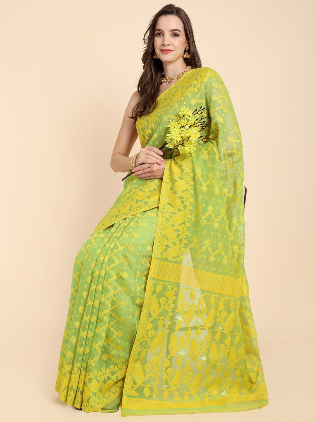 

Bong ButiQ Woven Design Jamdani Saree, Green