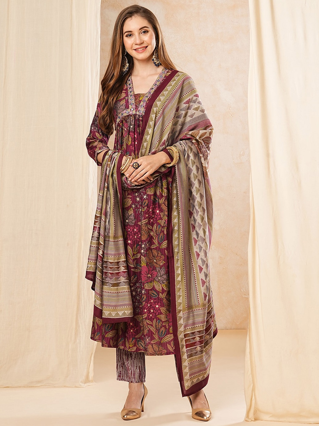 

FASHOR Floral Printed Empire Mirror Work Kurta with Trousers & Dupatta, Magenta