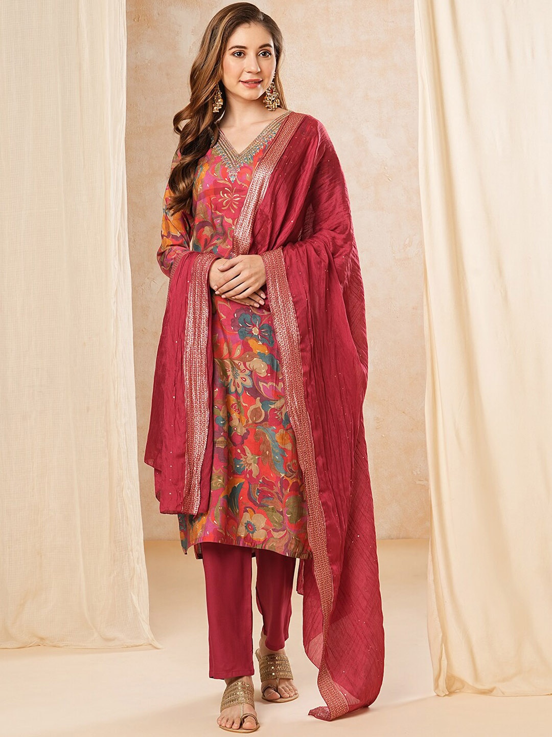 

FASHOR Floral Printed V-Neck Kurta with Trousers & Dupatta, Magenta