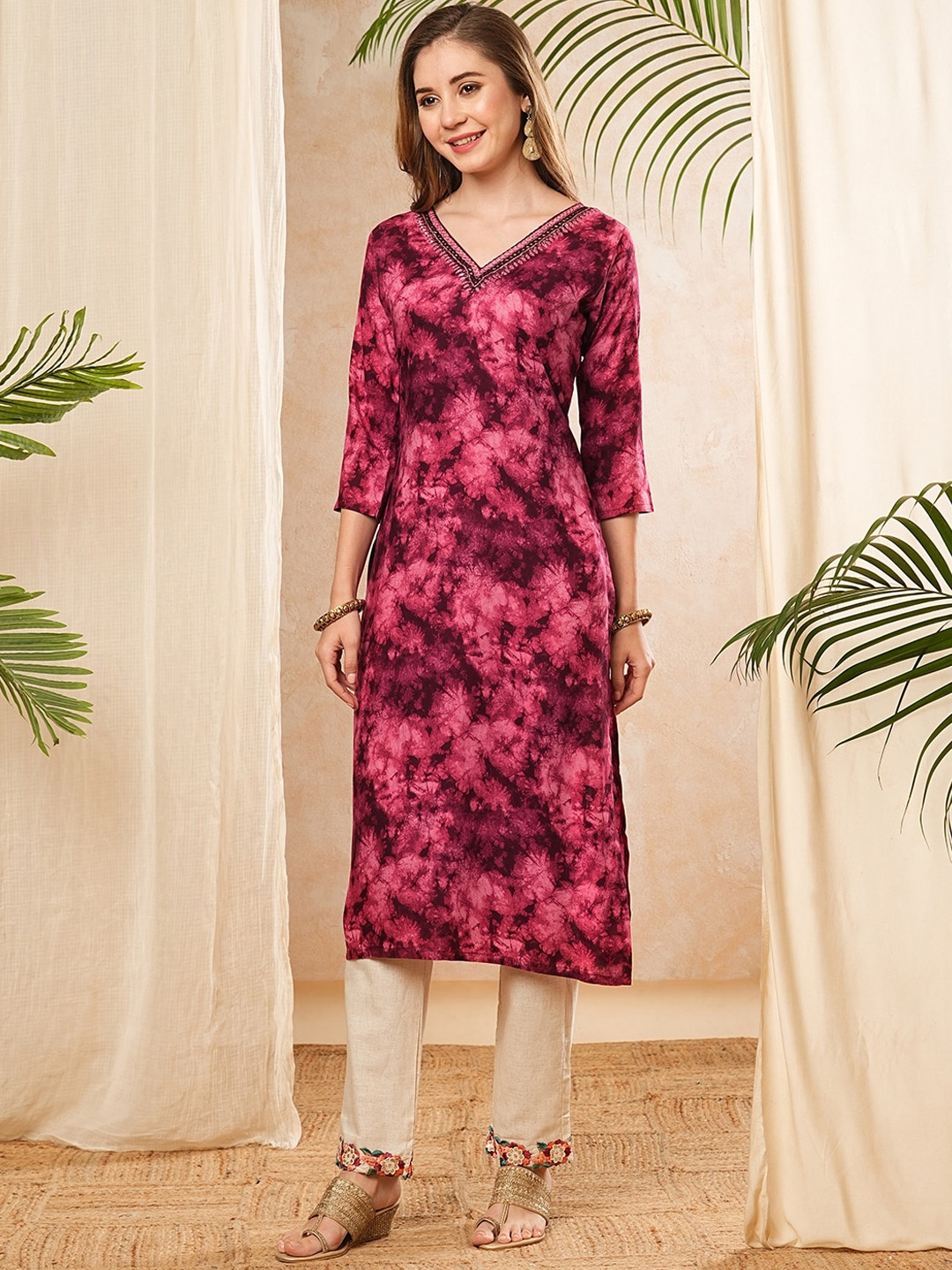 

FASHOR Tie - Dyed Printed Thread Work Straight Kurta, Red