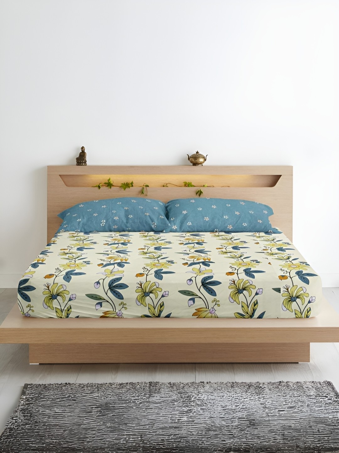 

Aurave Yellow & Blue Floral 300 TC King Bedsheet with 2 Pillow Covers