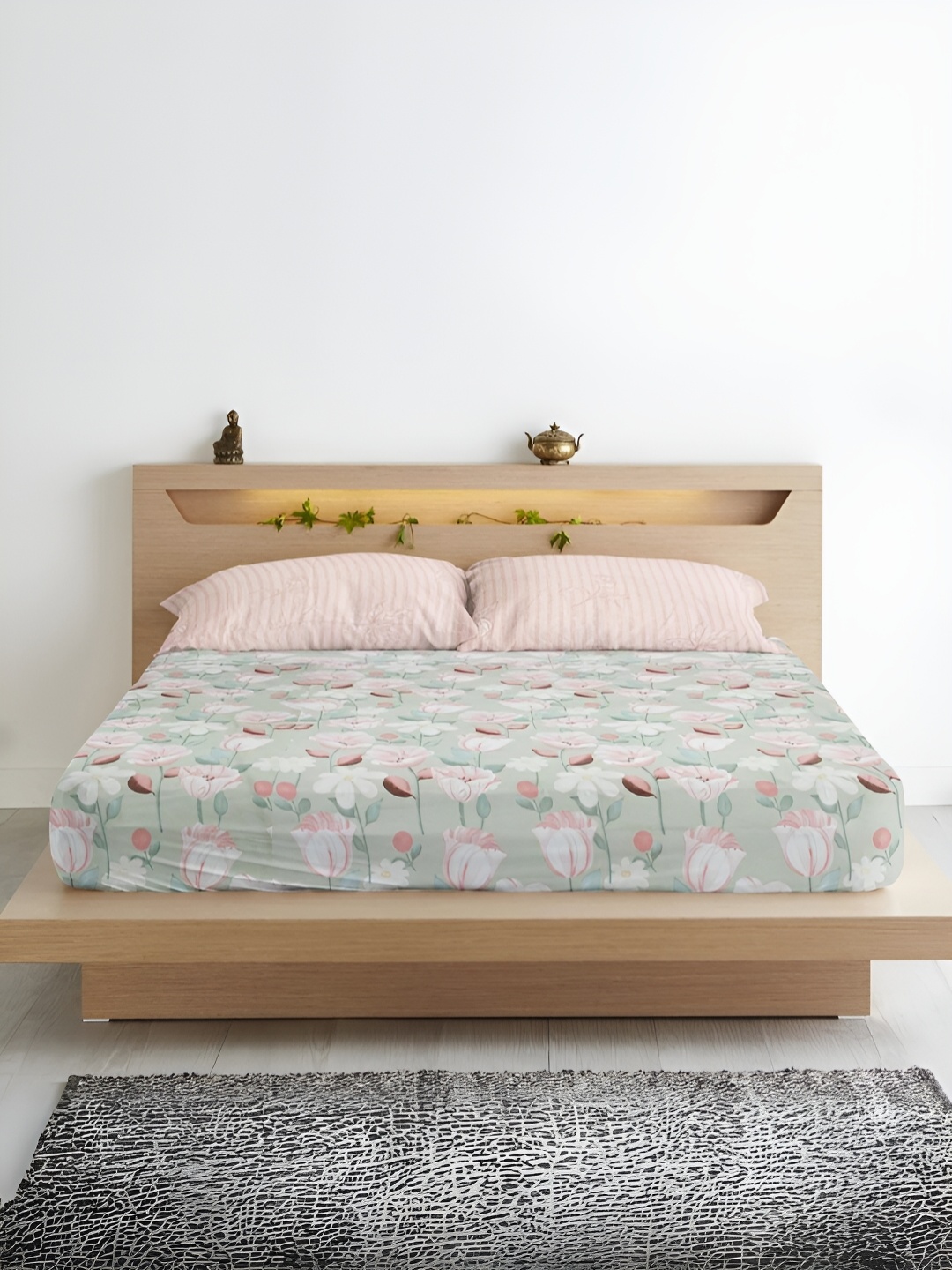 

Aurave Green & Pink Floral 300 TC King Bedsheet with 2 Pillow Covers