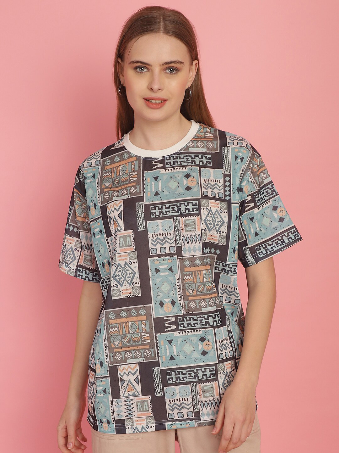 

MACK JONNEY Women Geometric Printed Drop-Shoulder Sleeves Oversized Cotton T-shirt, Black