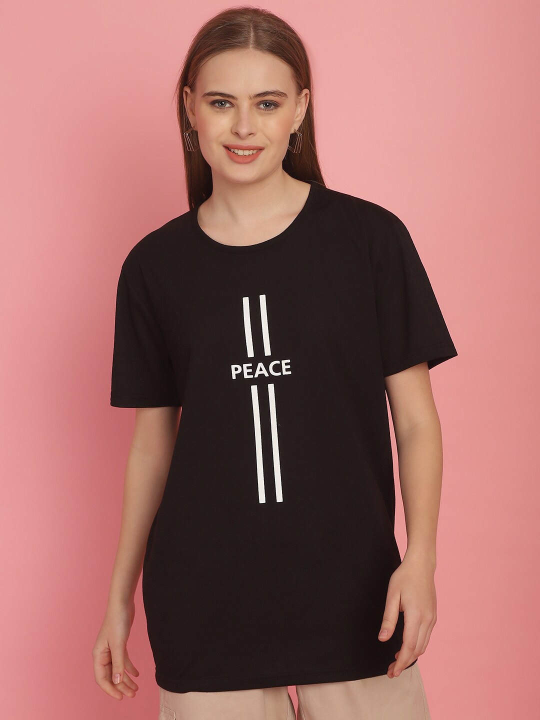 

MACK JONNEY Women Typography Printed Drop-Shoulder Sleeves Oversized T-shirt, Black