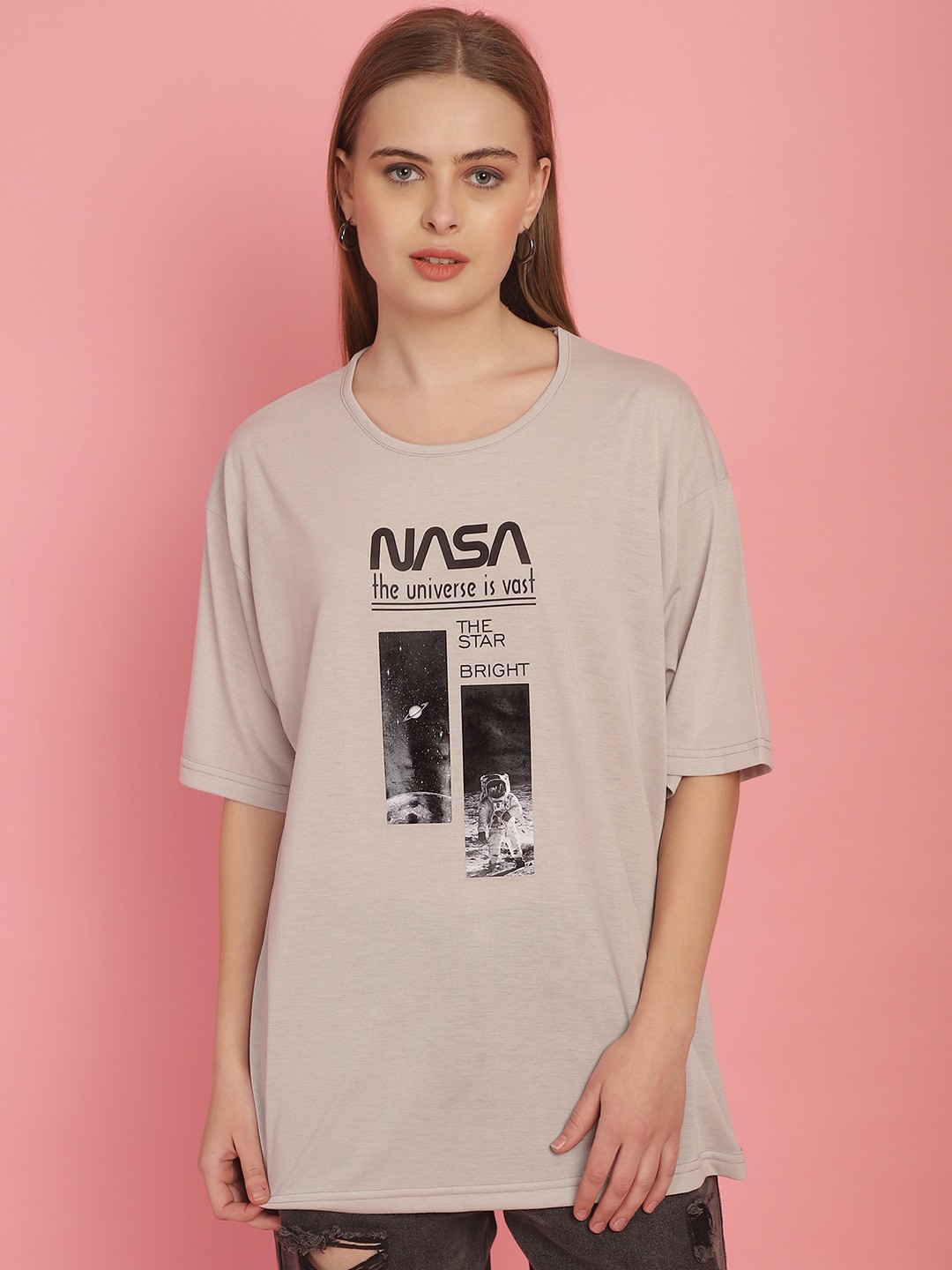 

MACK JONNEY Women Typography Printed Drop-Shoulder Sleeves Oversized T-shirt, Grey