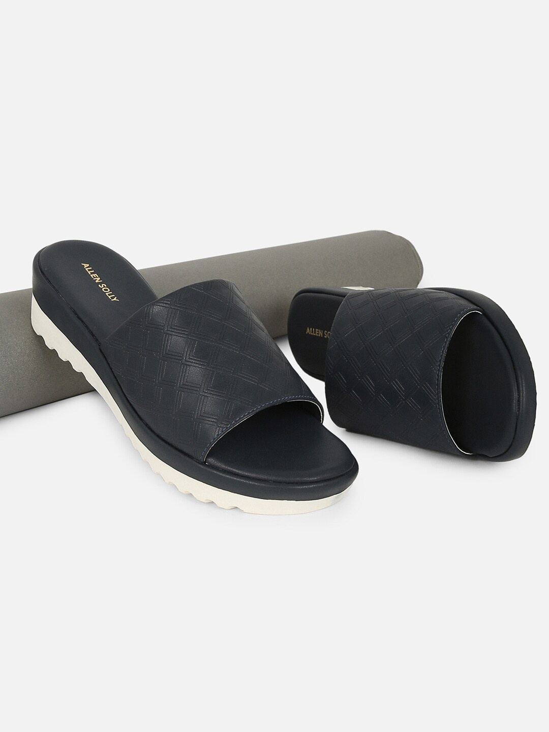 

Allen Solly Woman Textured Open Toe Flats, Black