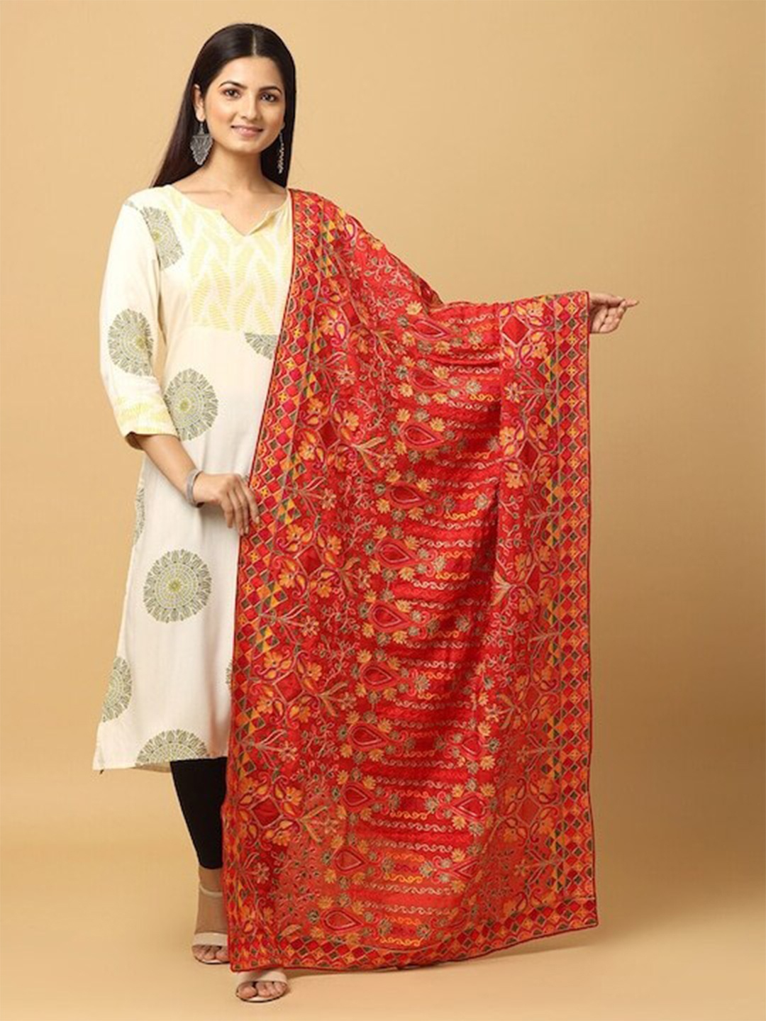 

PATLIPALLU Ethnic Motifs Embroidered Dupatta with Thread Work, Red