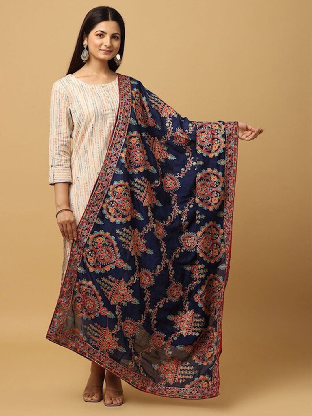 

PATLIPALLU Ethnic Motifs Kashmiri Embroidered Dupatta, Navy blue