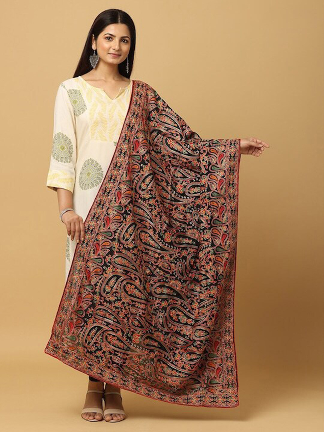 

PATLIPALLU Ethnic Motifs Embroidered Dupatta With Thread Work, Black